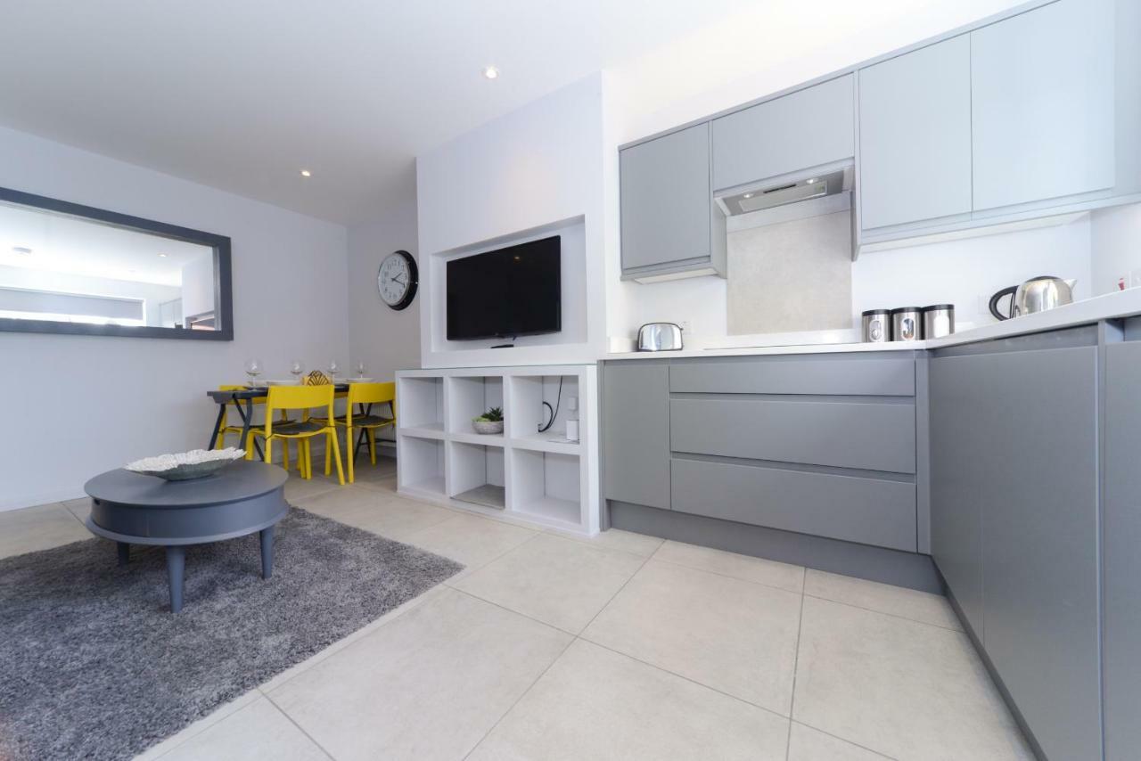 Sandbanks Road Poole Bagian luar foto