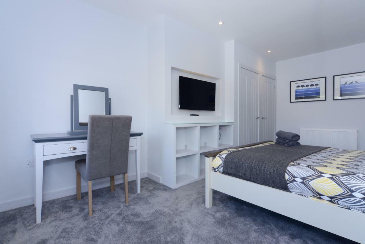 Sandbanks Road Poole Bagian luar foto